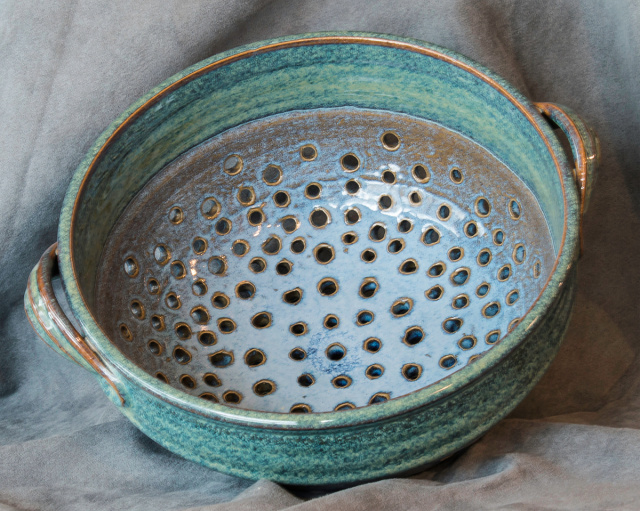 Large Colander